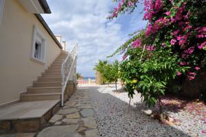 Image of Gold Villa 2