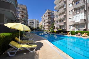 Image of Feliz Kent apt