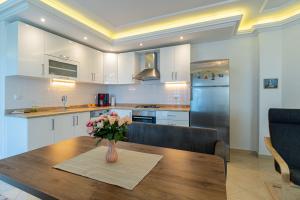 Image of Taya Resort A35