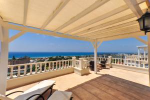 Image of B Type Oasis Club II Full Seaview