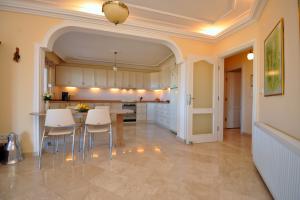 Image of Cikcilli Hill apartment
