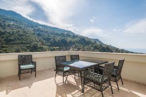 Image of Mountain View Penthouse