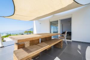 Image of California Villa