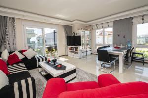 Image of Sea and mountains view penthouse