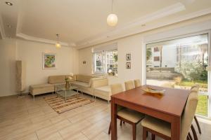 Image of Club Sidar pool apartment