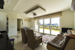Image of Sunset Beach Garden apartment