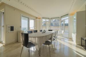 Image of Penthouse South West Corner