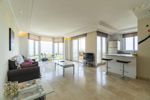 Image of South East View Apartment