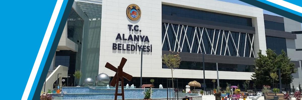 Clădirea Primăriei Alanya, un punct de reper modern în Alanya, Turcia, perfectă pentru explorarea vacanțelor.